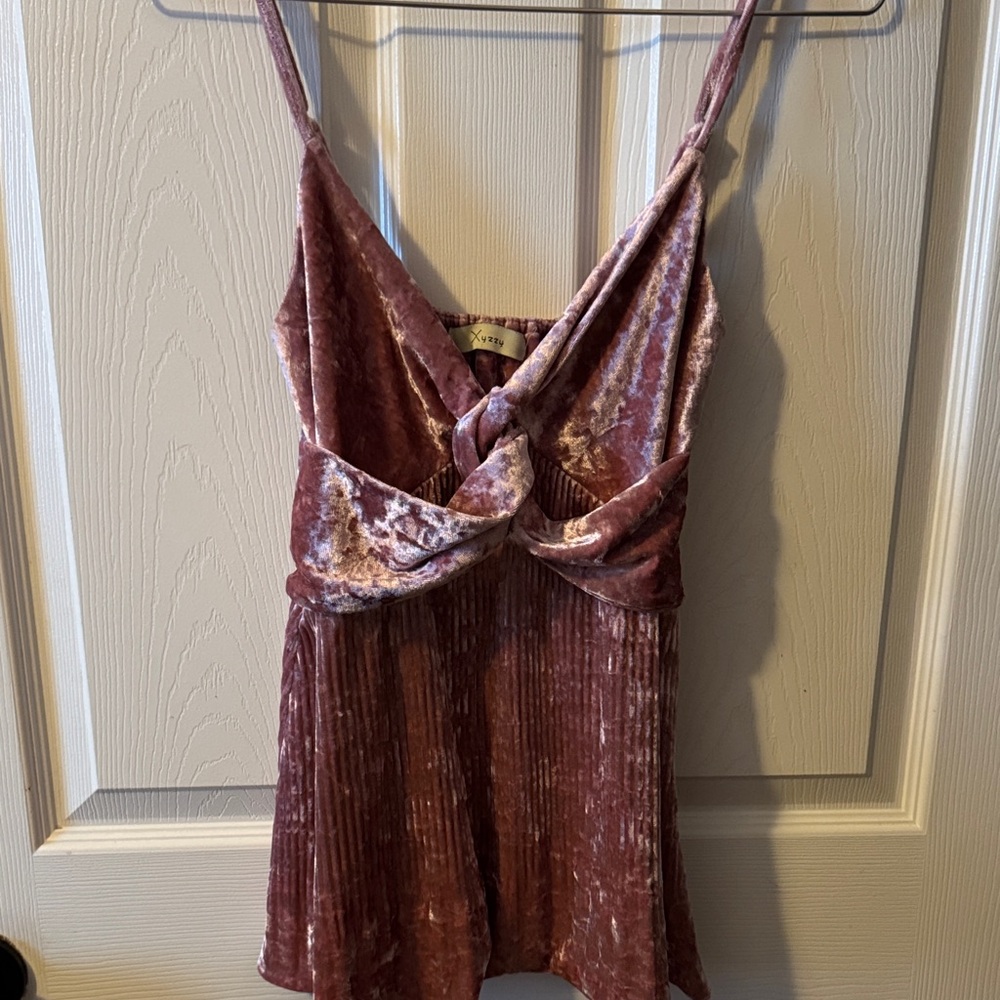 Velvet Knot Front top